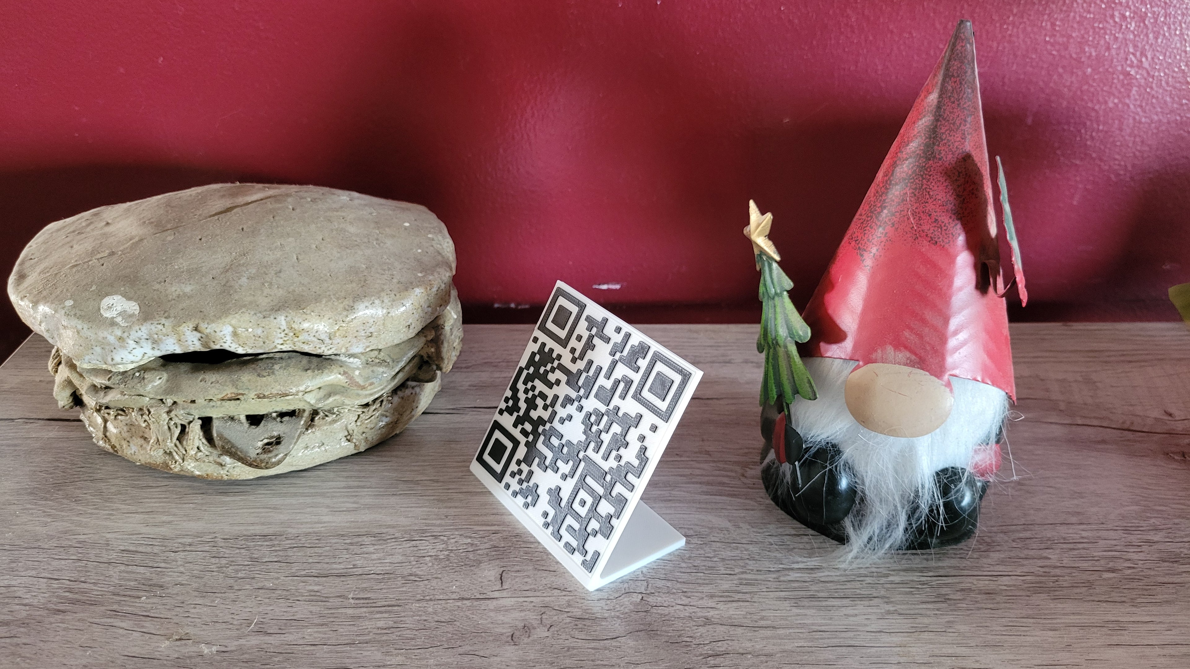 Minimalist Wi-Fi QR Code Stand | Custom 3D Printed Guest Network Display